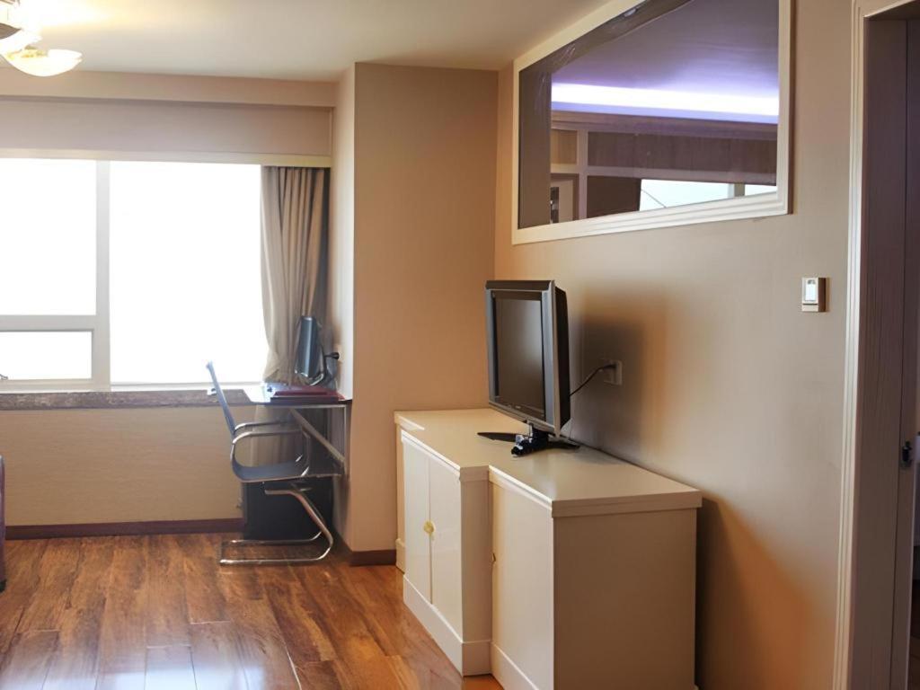 Jinan Yuquan Simpson Hotel Экстерьер фото