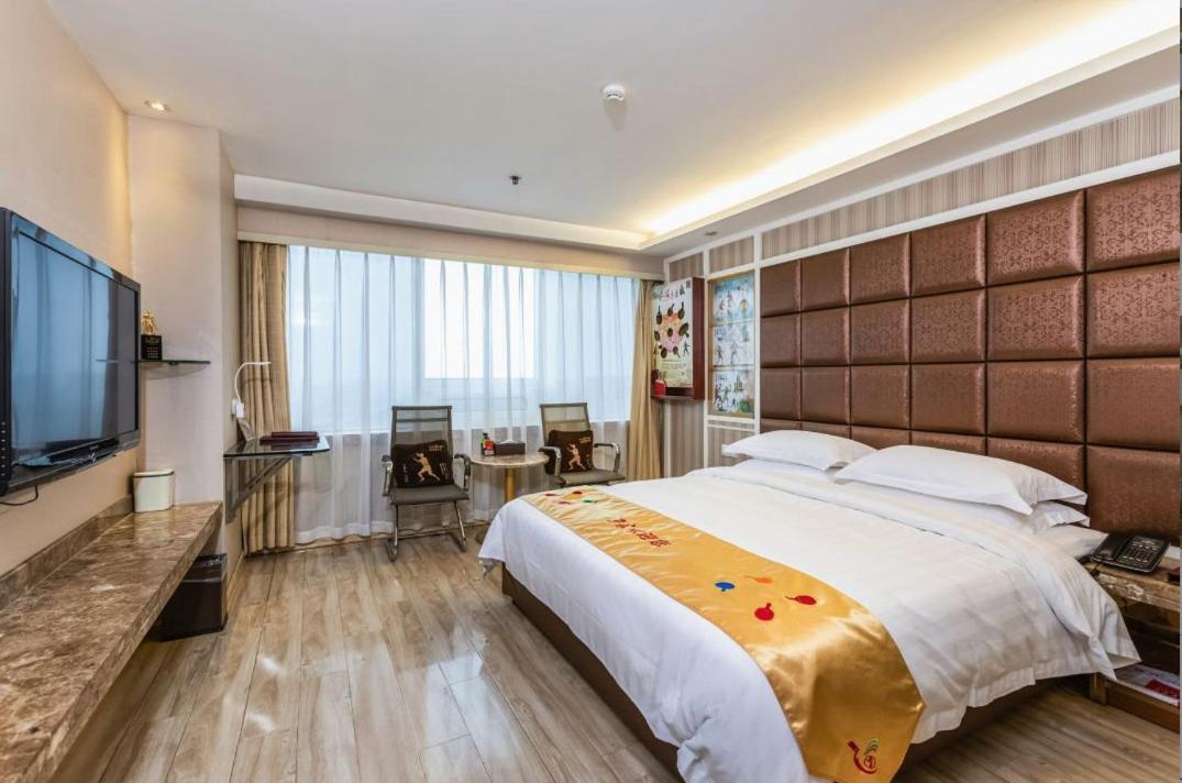 Jinan Yuquan Simpson Hotel Экстерьер фото