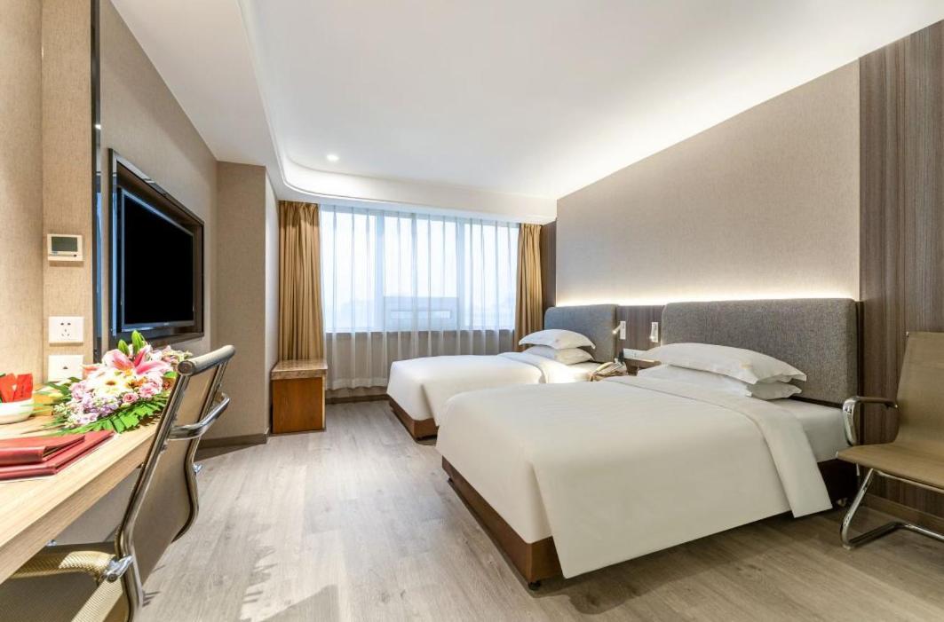 Jinan Yuquan Simpson Hotel Экстерьер фото